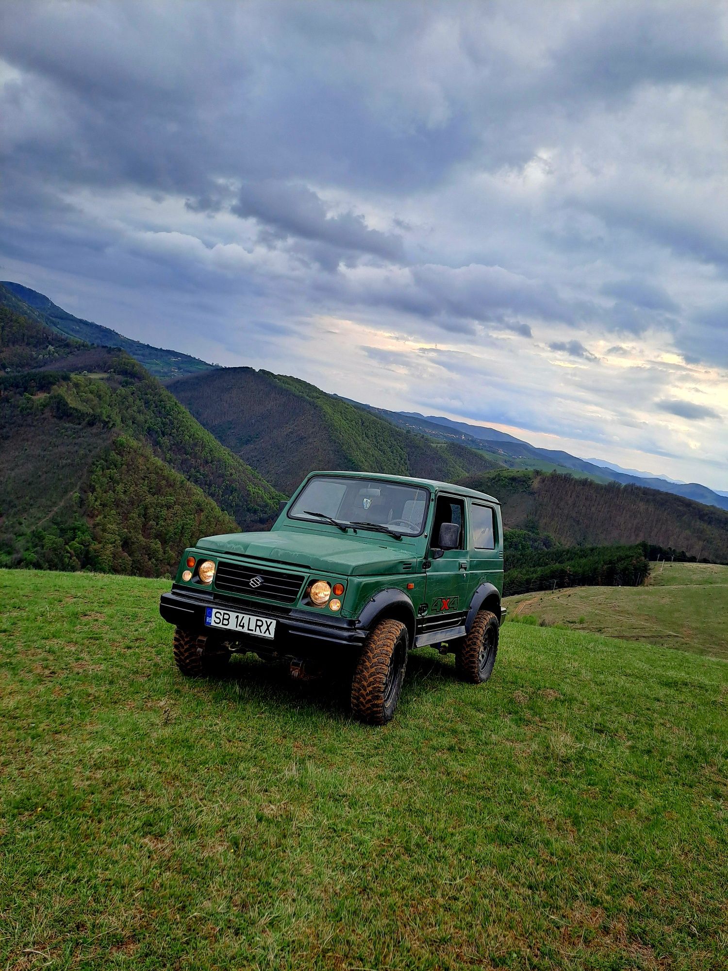 Vind suzuki samurai