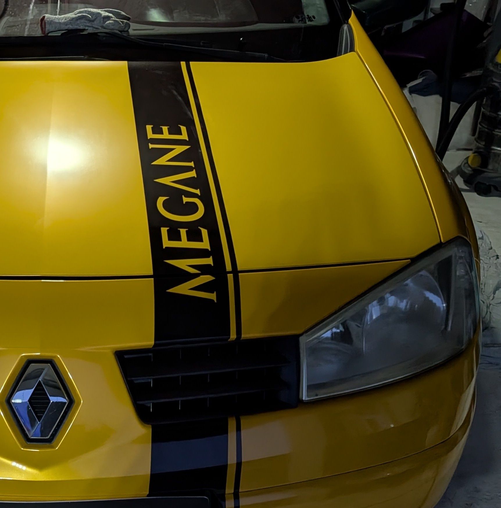 Sticker Auto MEGANE Vinyl Negru Lucios