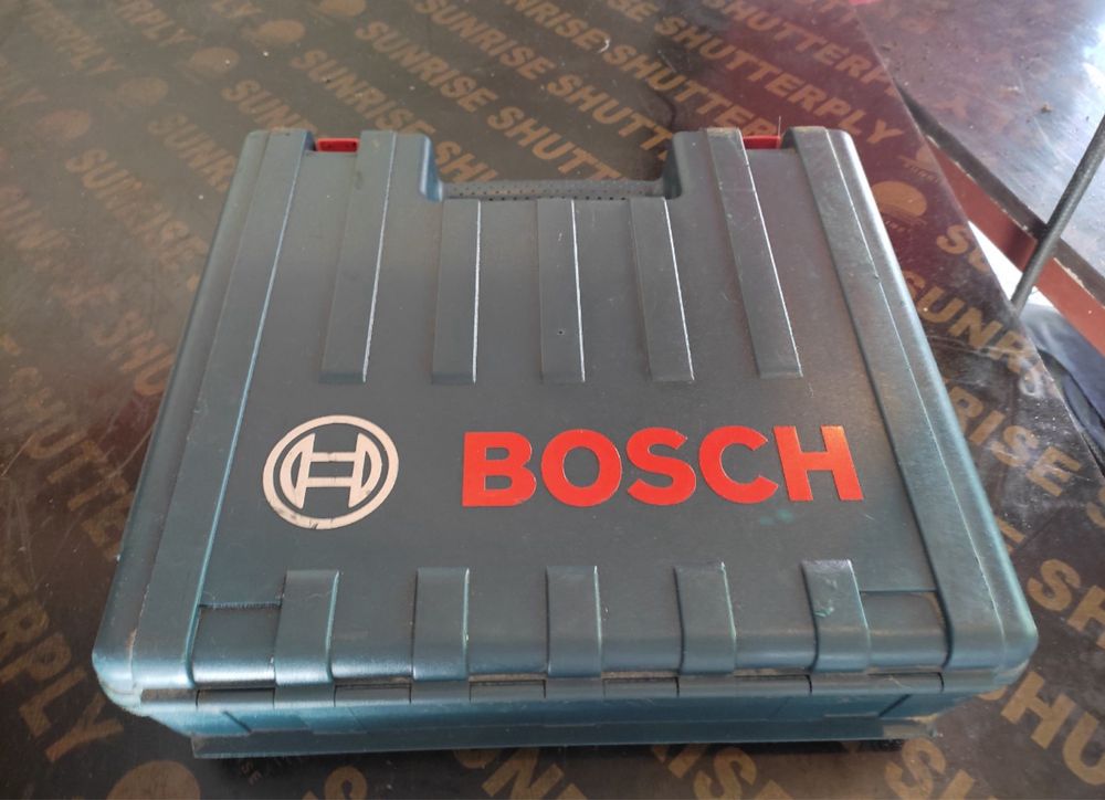 Оригинален Бош BOSCH синя серия,профил перфоратор 3 функции