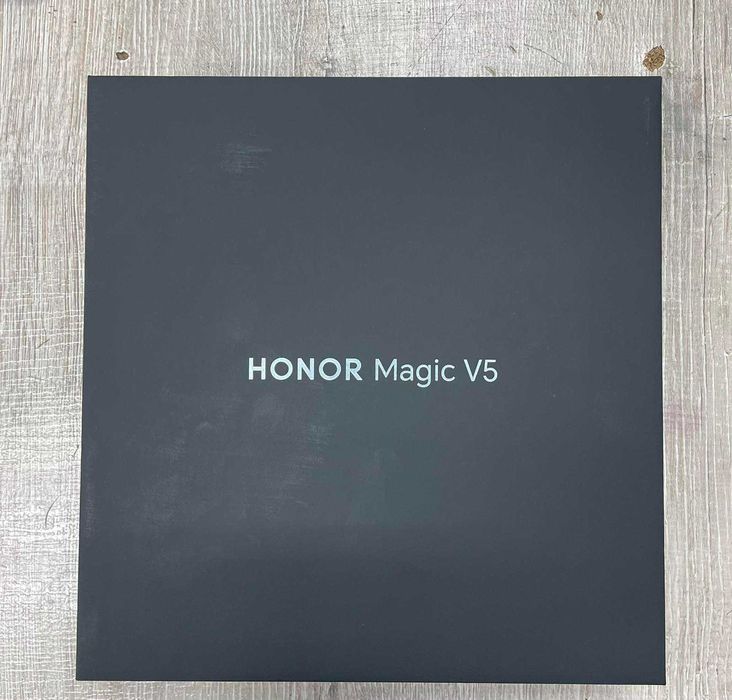 Смартфон GSM HONOR Magic V5 Black