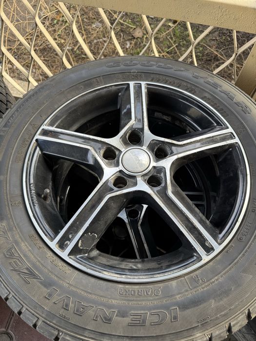 Диск с Резиной 215/60/R16 цена за комплект