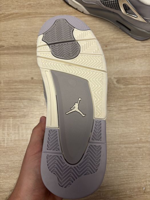 Jordan 4 ‘Frozen Moments’