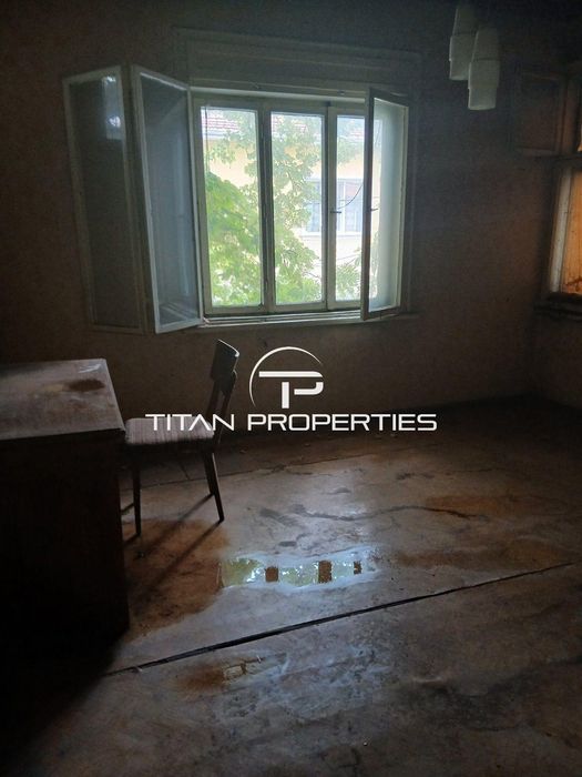 Продава се Тристаен апартамент в Пловдив, Съдийски - 98 кв.м за 1837 €/кв.м - Снимка #2