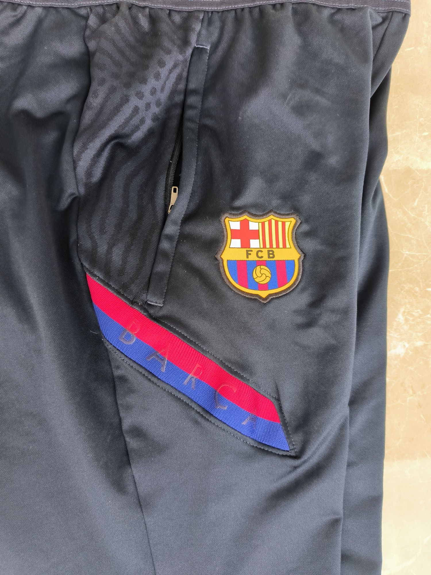 Barcelona Nike долнище размер S
