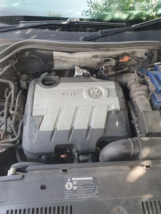 Motor complet fara anexe Vw Tiguan an 2008 motor 2.0 tdi 4x4 tip motor CBA CBAB 103 kw 140 cp turbo turbina turbosuflanta alternator electromotor Vw Passat B6 B7 CC Scirocco Golf 6 Eos Skoda Superb 2 Yeti Seat Exeo Audi A3 8P dezmembrez dezmembrari piese