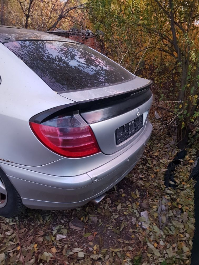 Mercedes C180 на части