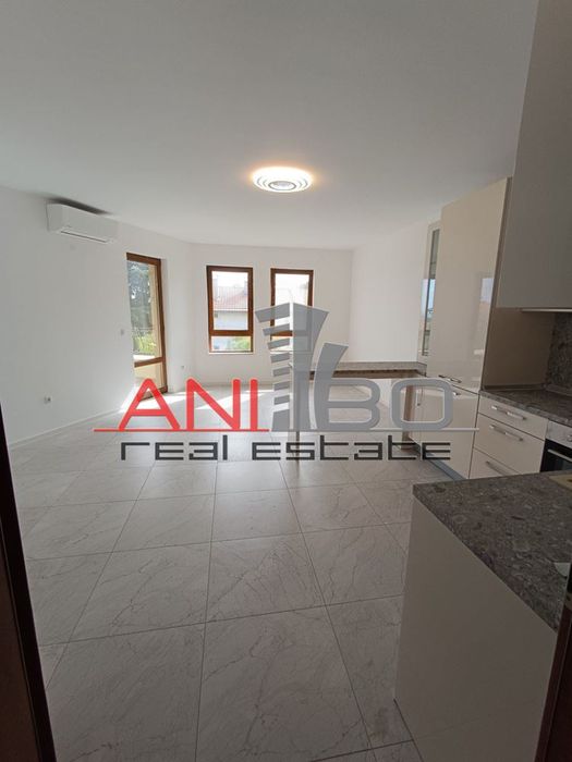 Продава се Тристаен апартамент в Варна, м-т Траката - 100 кв.м за 2280 €/кв.м - Снимка #5