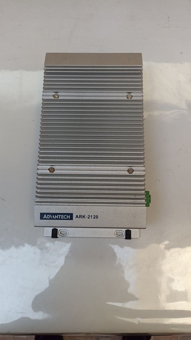 Calculator industrial Advantech ARK-2120