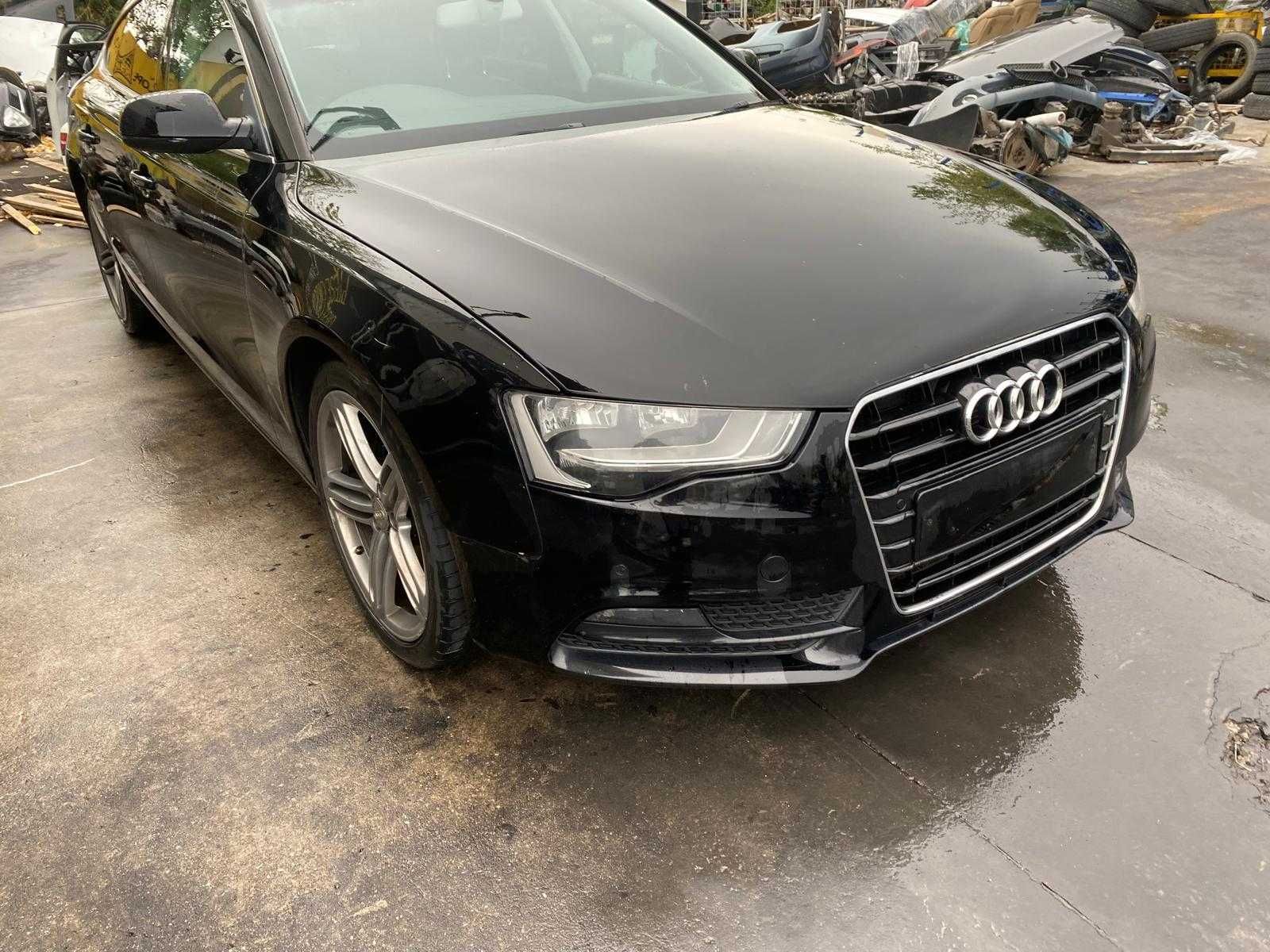 Dezmembrez audi a5 b8 2,0 CGL/bara fata a5/capota a5/usa a5/stop/aripa