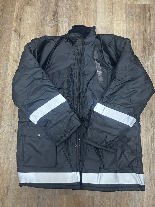 Зимняя куртка водо-ветро-защитная утеплённая