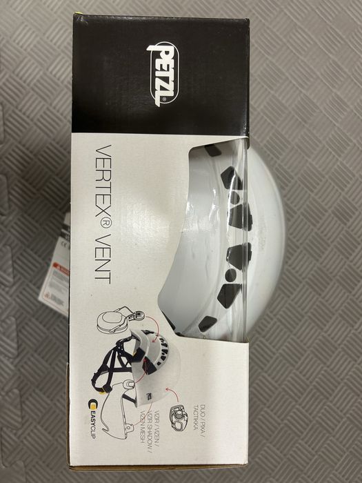 Нова Каска Petzl Vertex Vent