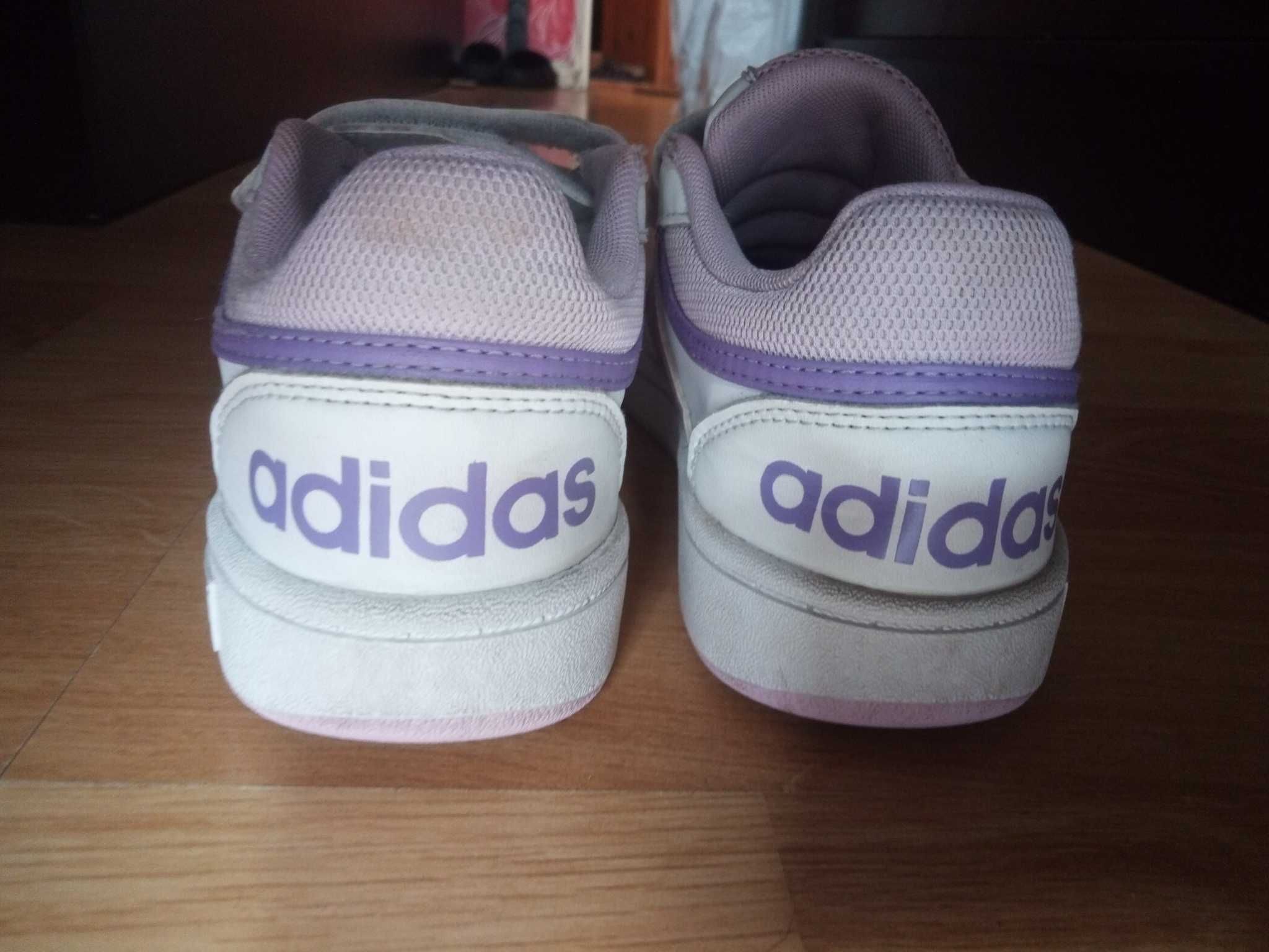 Маратонки за момиче Adidas