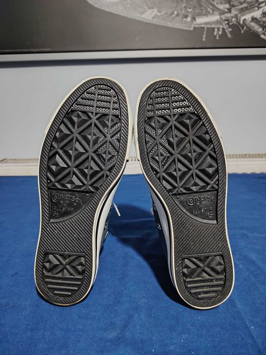 CONVERSE ALL STAR tenesi din piele îmblăniti, mr. 39,5, interior 25 cm