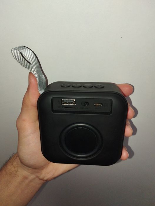 Портативная колонка