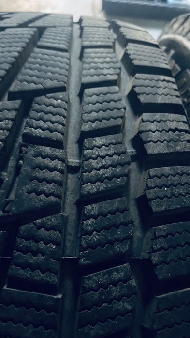 Зимний комплект шин 195/65-15