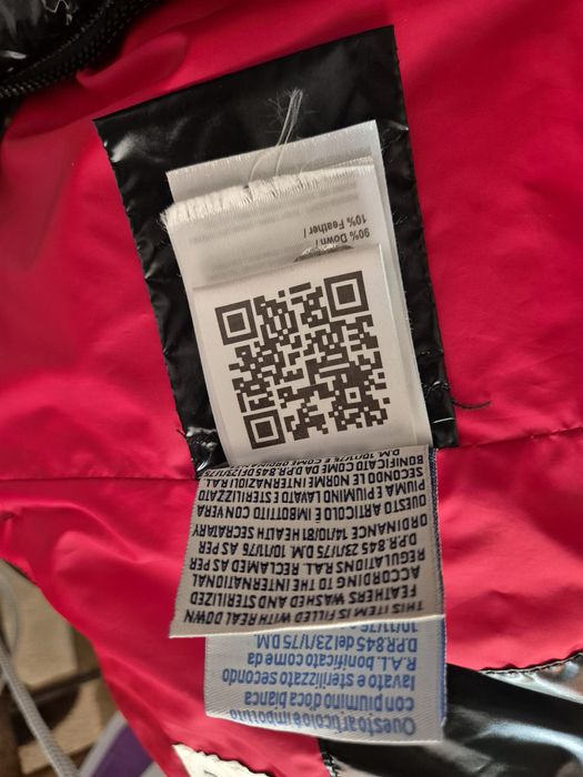 Geaca MONCLER negru lucios nr3 M