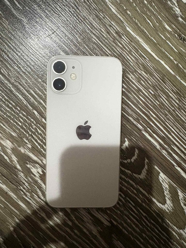 De vanzare iphone 12 mini alb