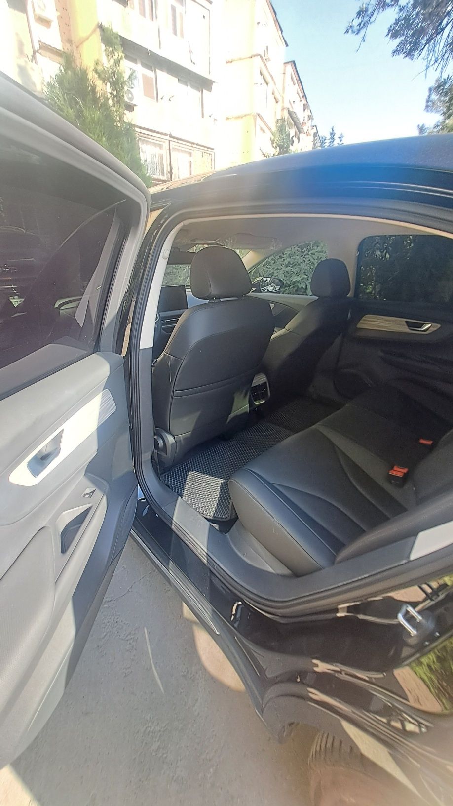 Hongqi EQM5 500KM