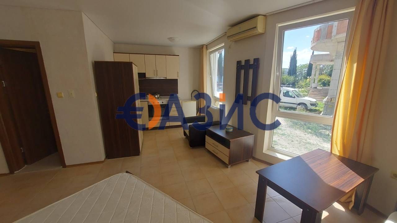 Продава се Едностаен апартамент в Свети Влас - 35 кв.м за 1115 €/кв.м - Снимка #1