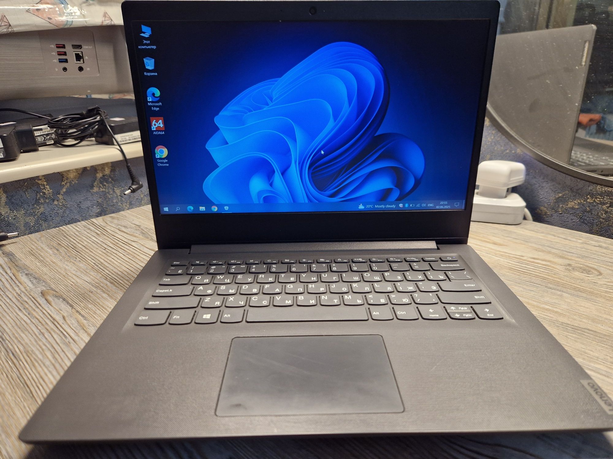 Lenovo Ноутбук  модель V14-ADA для работы