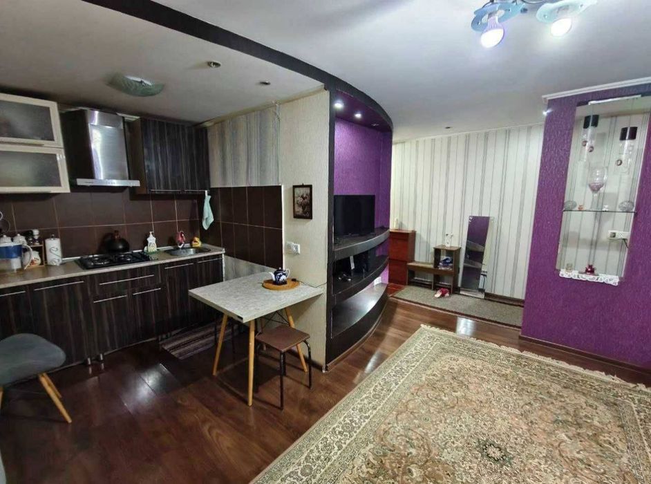 Квартира продаётся Чиланзар 23 квартал 1/2/5 балк 2*6 школа 44