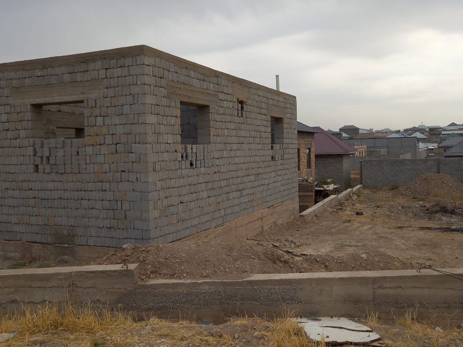 не дастроены дом