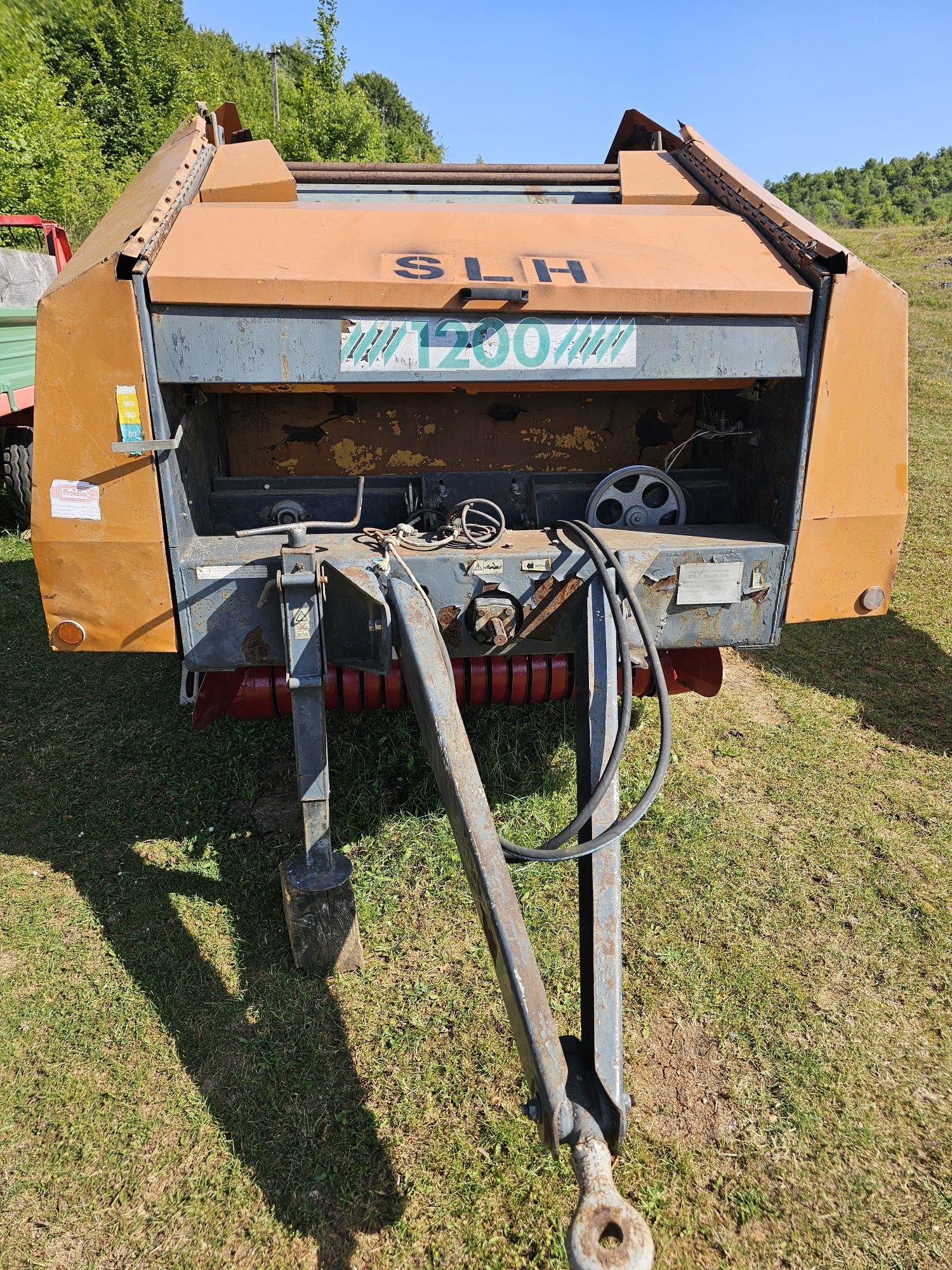 Vând presa balotat carraro  CRP 1200