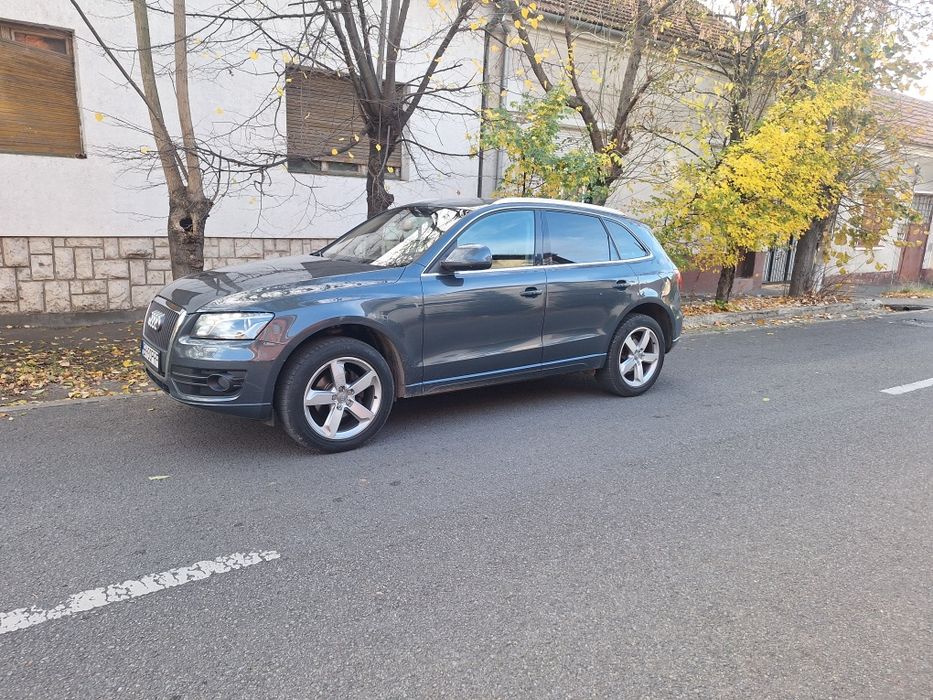 Vand sau schimb Audi Q5 2.0 automat