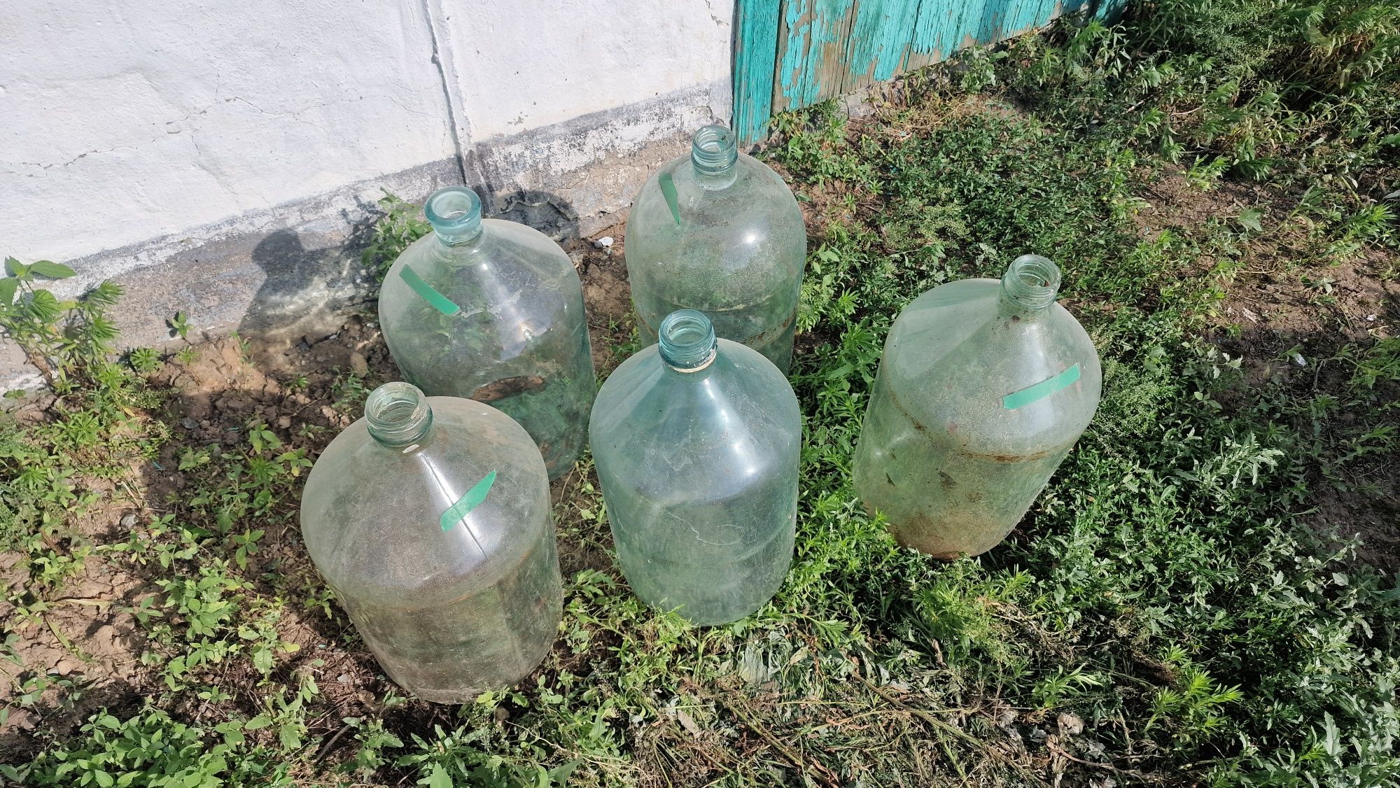 Продам бутыли и баночки