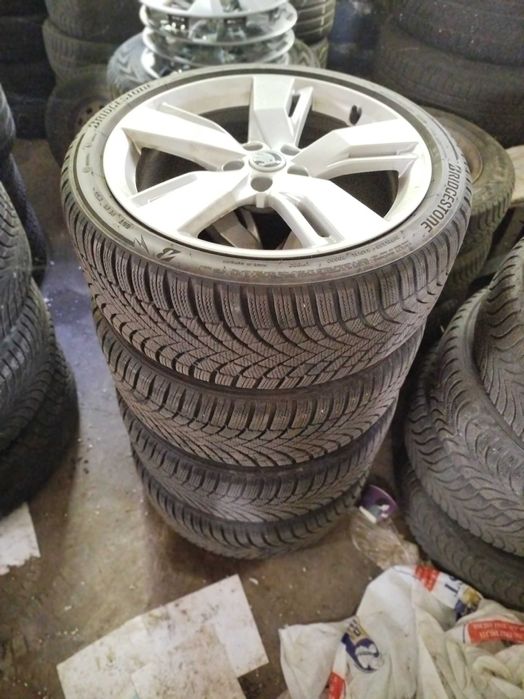 Vând jante 5 112 19 Vag Audi VW originale 235 40 19 Bridgestone iarnă