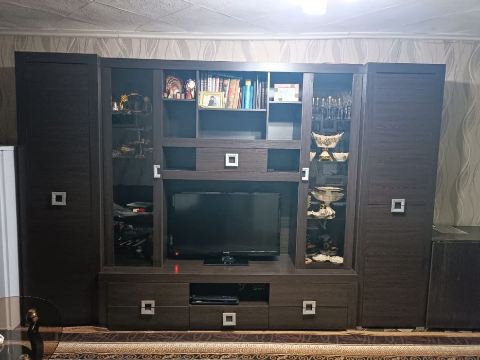 Продам стенку для гостинной