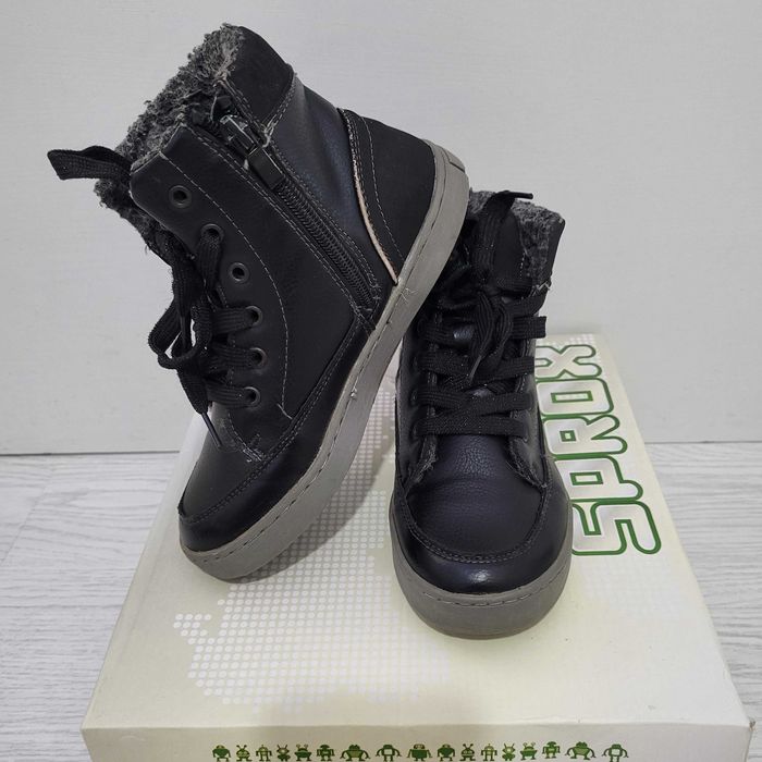 Продаётся обувь в отличном состоянии