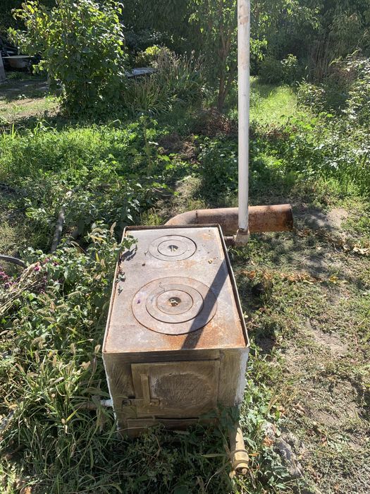 Продам печку железный напольный