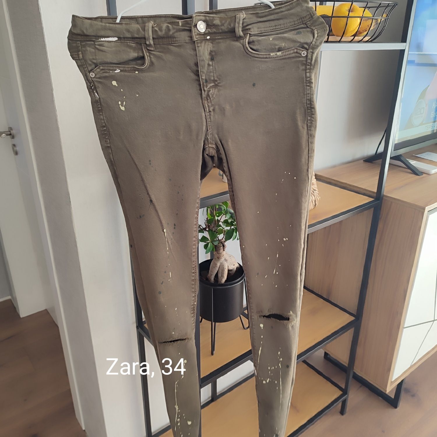 Дънки Zara, Bershka