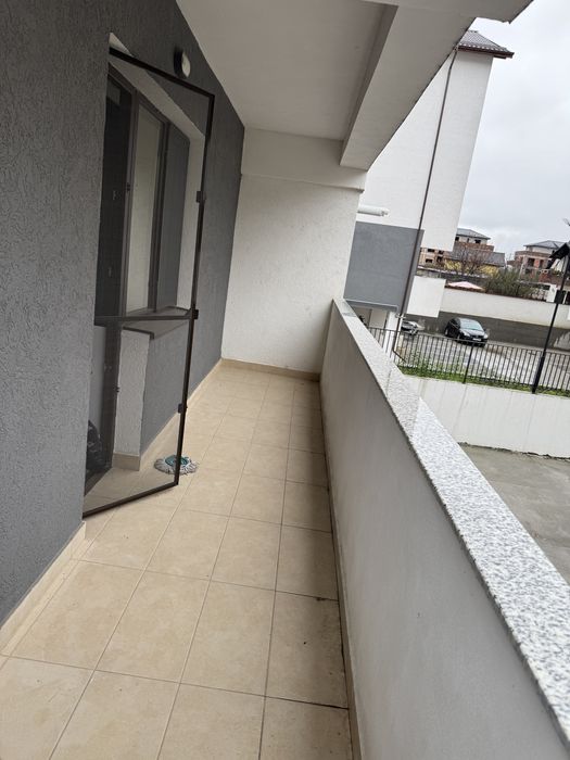 De inchiriat apartament 2 camere bloc nou