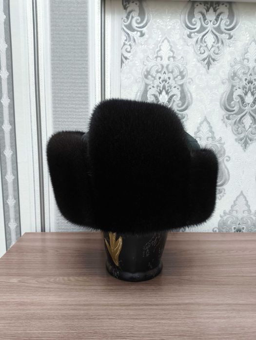 Норковая шапка мужская 25000 тг.