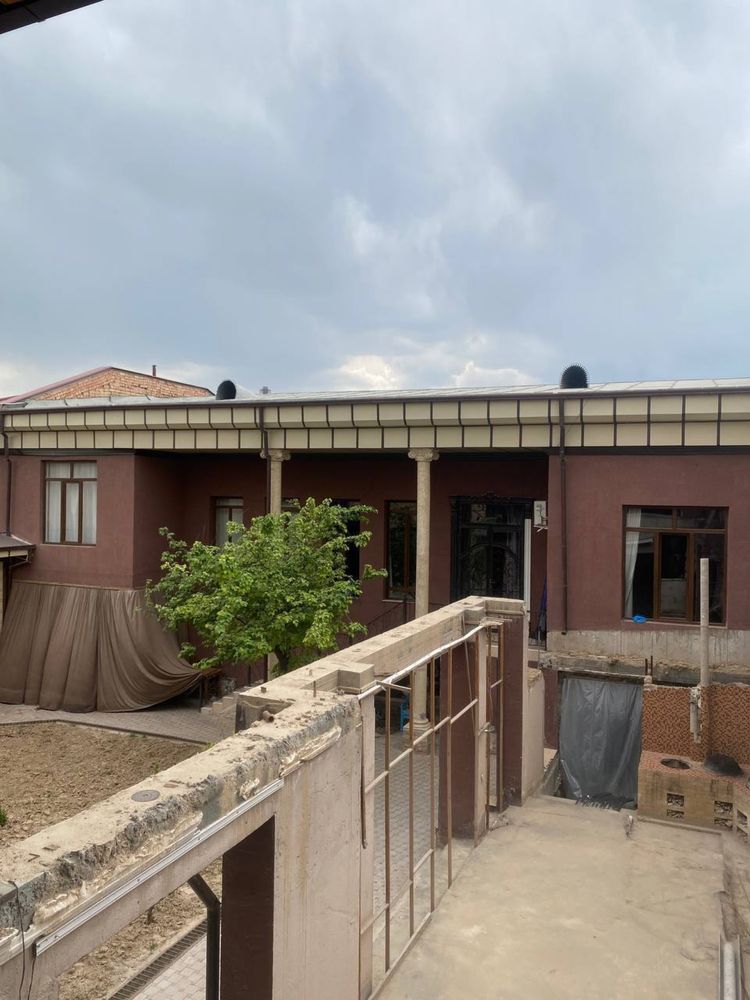 Продам дом 8 сотки Назарбек Истиклол махаля Nazarbekda hovli sotaman