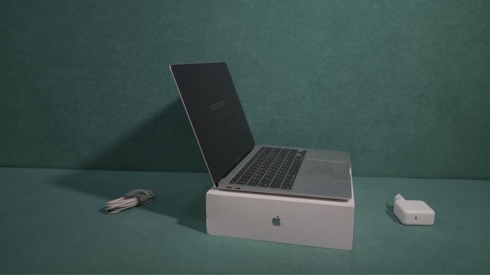 Macbook Air M1 chip ideal