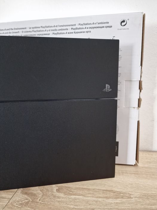 Ps4 Playstation4 + 54 jocuri (Gta5+alte jocuri)