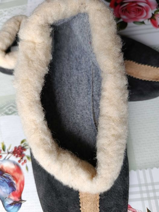 Пантофи  естествен велур, вълнен хастар и стелка, агнешка вълна