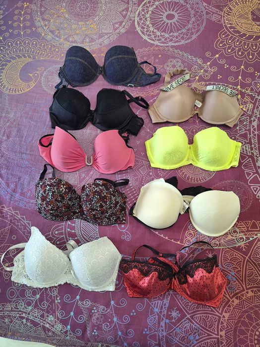 Lot sutiene marimea 85D in stare buna.