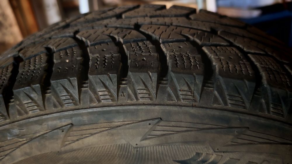 Зимни гуми  Hankook 235/65 R17