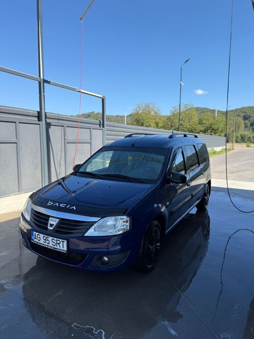 De vânzare Logan MCV,pret negociabil
