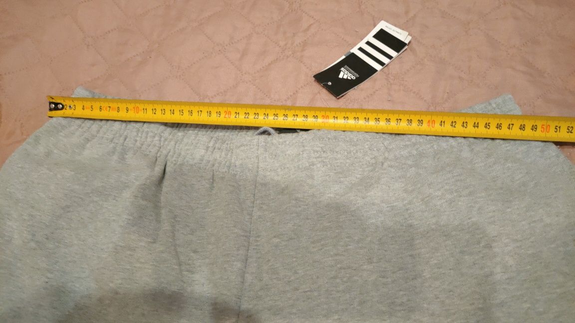 Мъжко спортно долнище Adidas