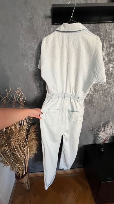 Vând salopetă zara