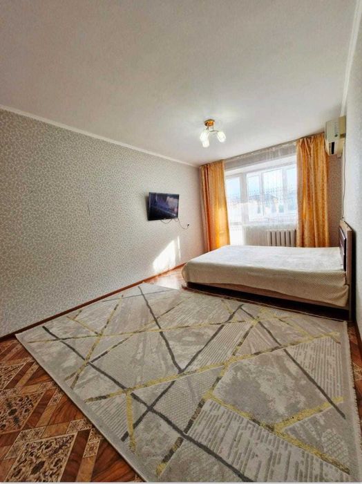 продается 1 ком квартира микр Кунаева