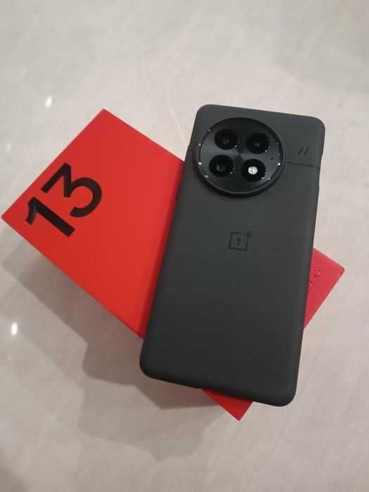 OnePlus 13 12/512 чёрный б/у