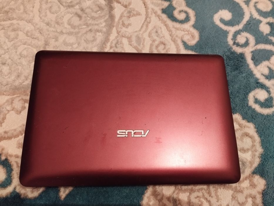 Нетбук Асус в хорошем состоянии