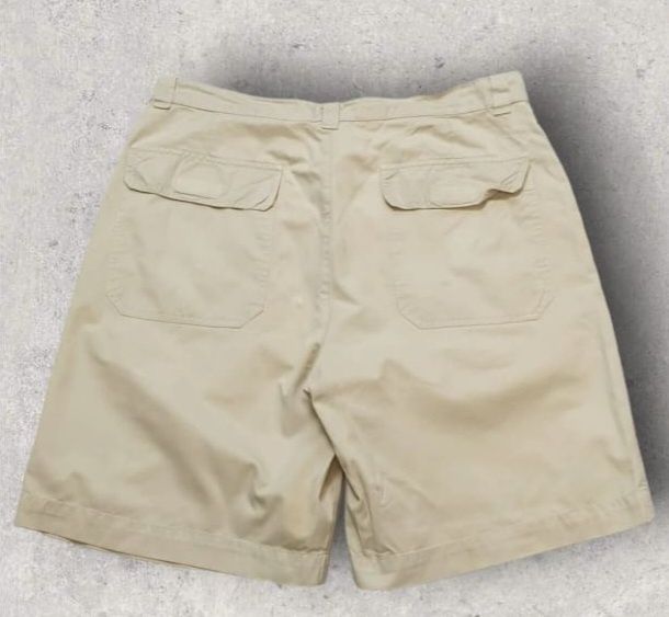 Vând pantaloni scurți vintage Kappa