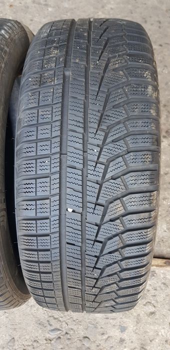 Зимни гуми-17цола-215/55-1бр.-99лв."HANKOOK "